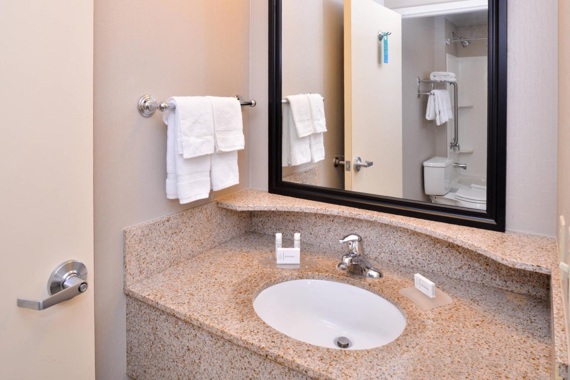 Springhill Suites By Marriott Corona Riverside Екстер'єр фото