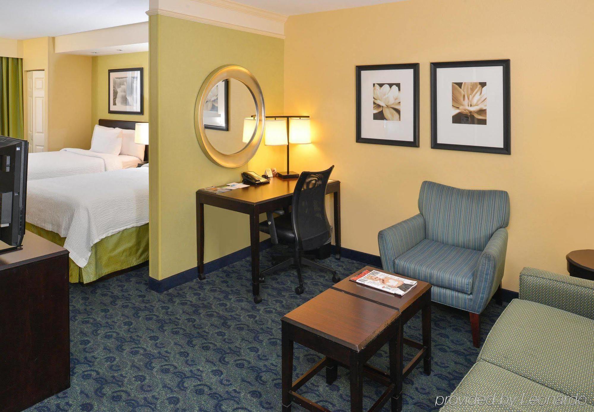 Springhill Suites By Marriott Corona Riverside Екстер'єр фото