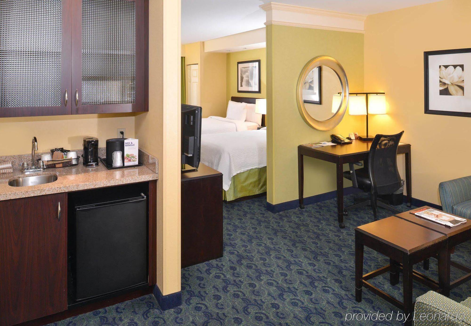 Springhill Suites By Marriott Corona Riverside Екстер'єр фото