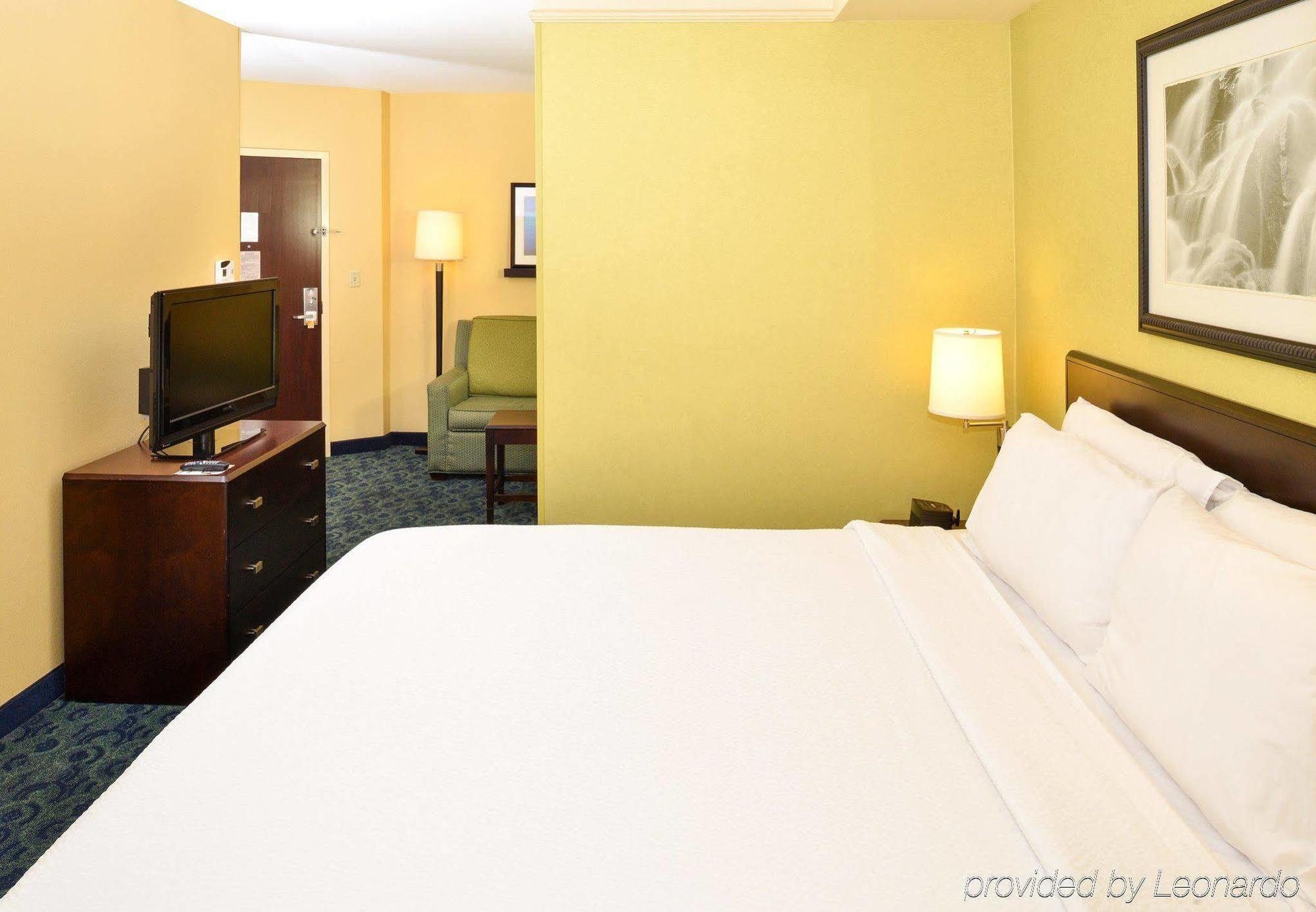 Springhill Suites By Marriott Corona Riverside Екстер'єр фото