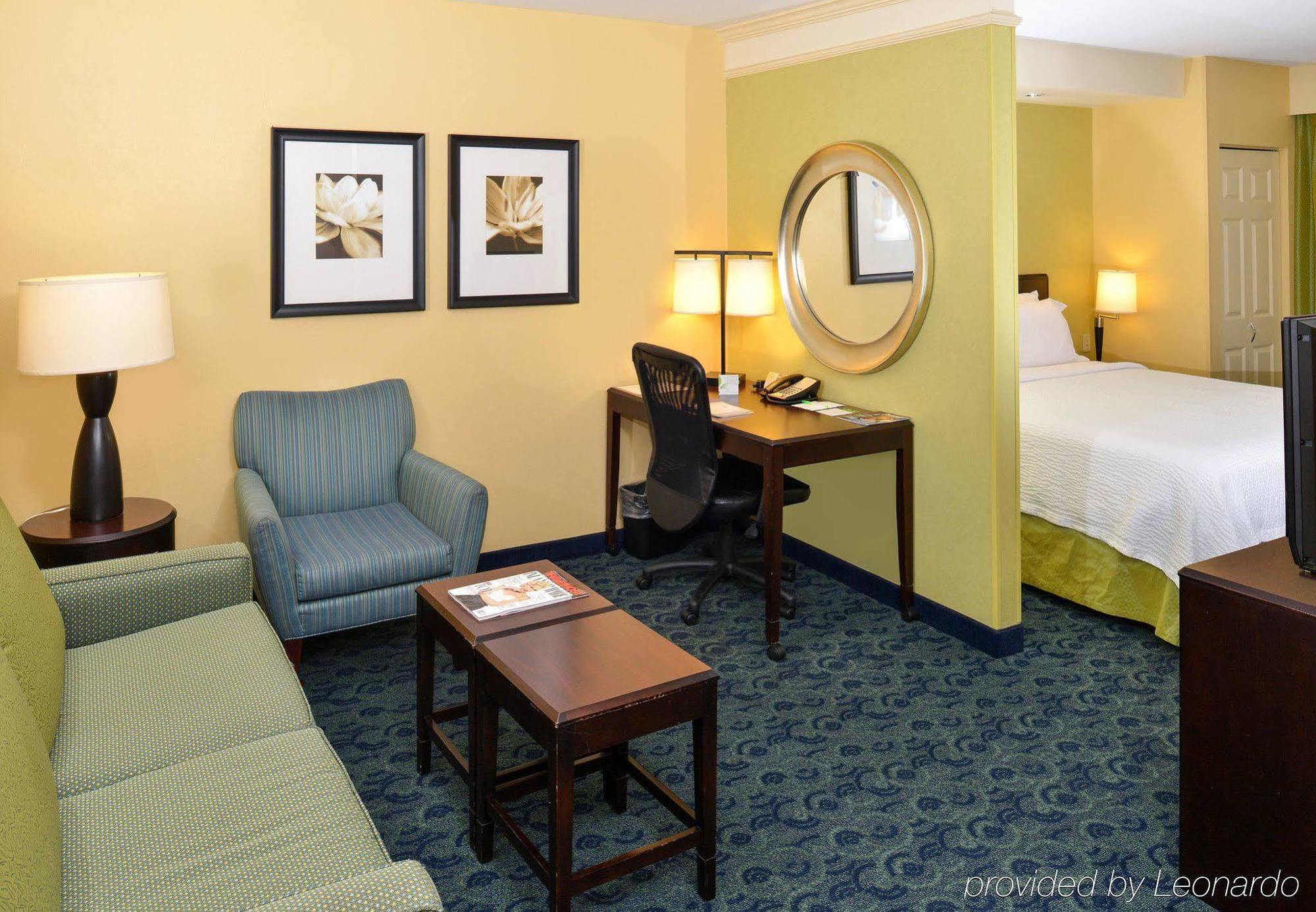 Springhill Suites By Marriott Corona Riverside Екстер'єр фото